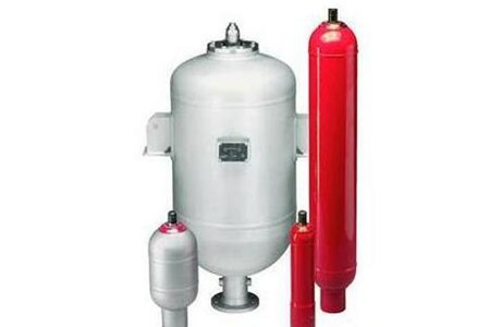 囊式蓄能器為什么會(huì)產(chǎn)生壓力嚴(yán)重下降的問(wèn)題？