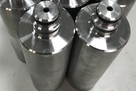 蓄能器的種類、特點及在系統中的應用